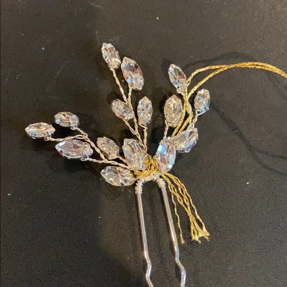 Brides and hairpins NWT Fernada pin